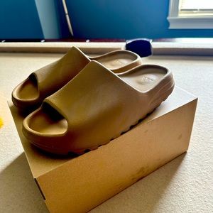 Yeezy Slide Ochre Size 12